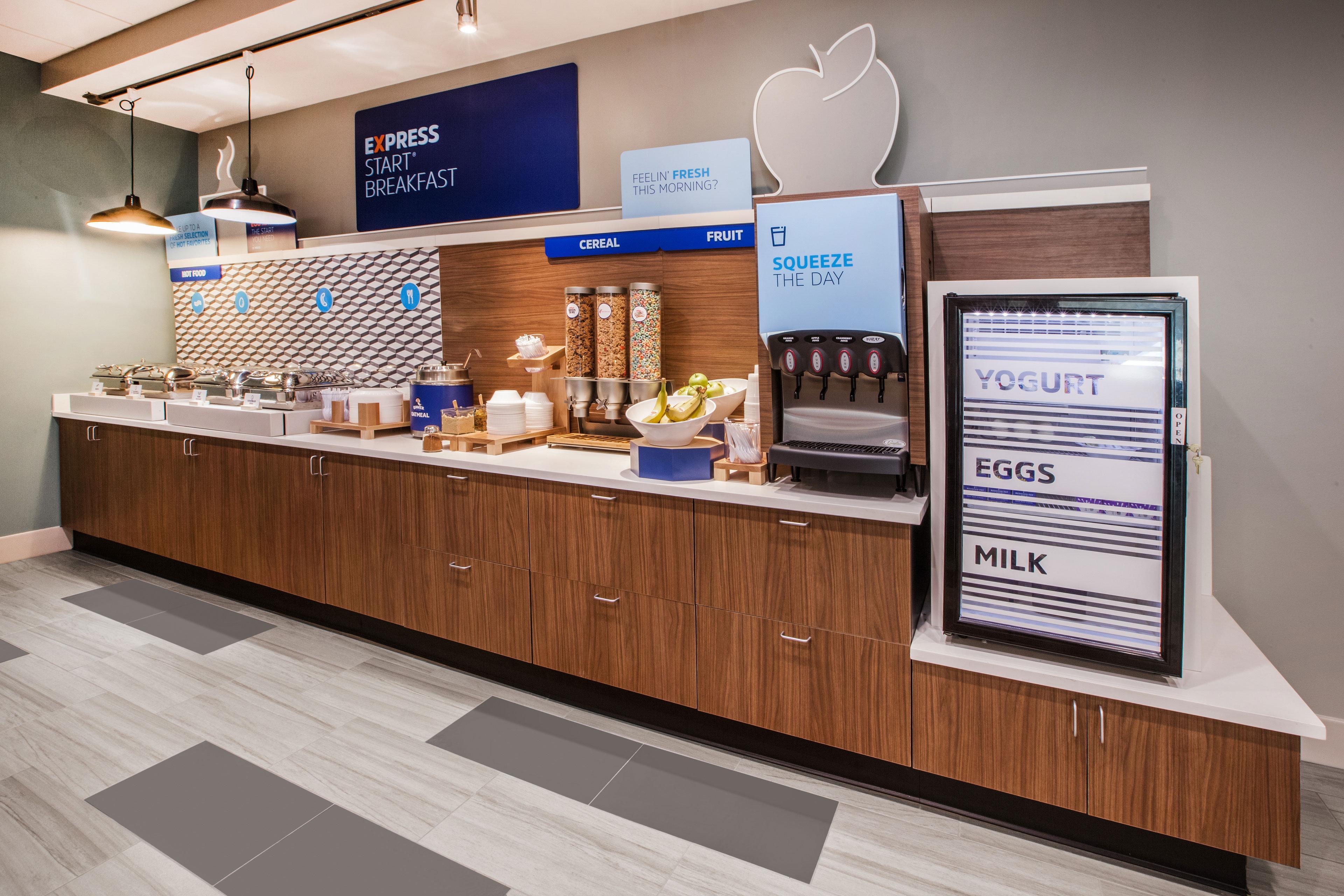 Express By Ihg 2* Thunder Bay